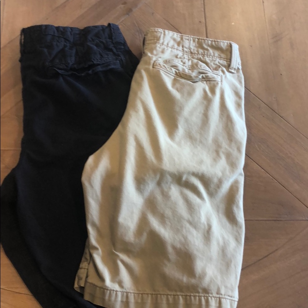 2 American Eagle Shorts Size 32